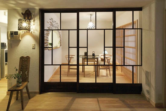 日本夫妻改造老房 85平变身木色温馨家(组图)