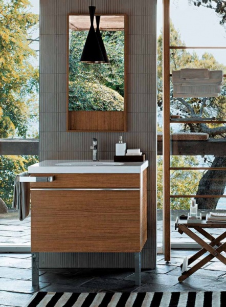 实木浴室柜+椭圆卫浴产品 创造轻松舒适空间