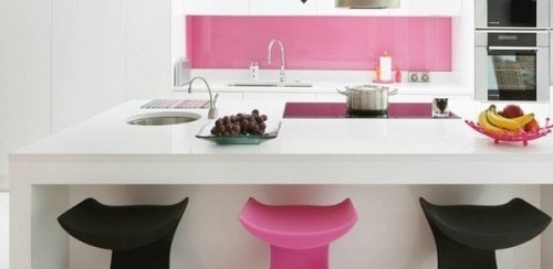 粉色控MM有福了 18图晒粉色调厨房设计(组图)