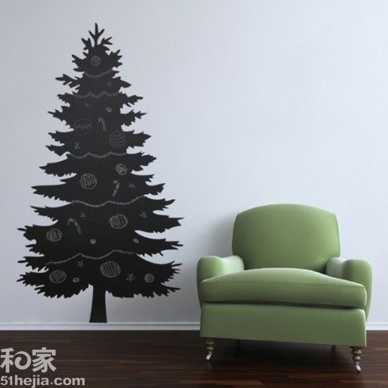 贴心礼物墙壁圣诞树 14个超便宜节日空间DIY