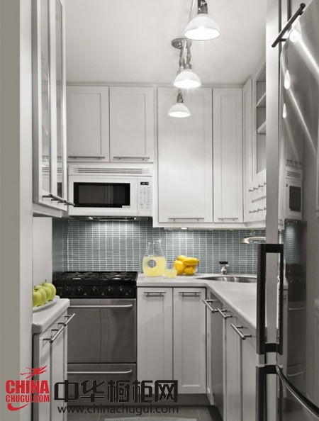 小户型厨房装修 白色整体橱柜
