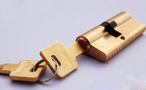防盗门锁芯安装及价格哪种防盗门锁最安全