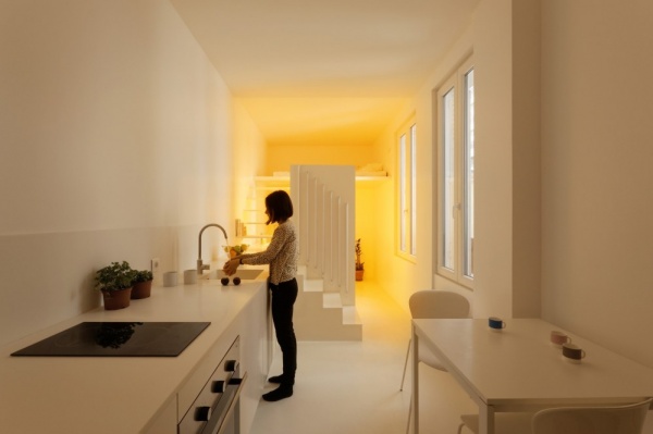 小户型的未来感设计 巴黎20平米光谱公寓(图)