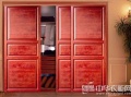 打造华贵复古家装风格 红木衣柜挑选攻略