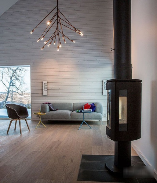 简洁舒适的北欧风公寓 地板增添森林气息(图)