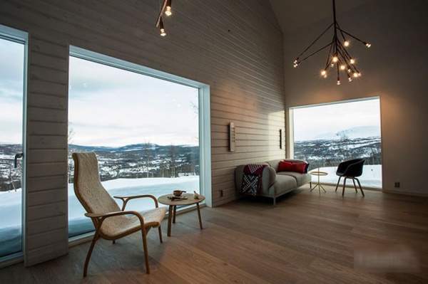 简洁舒适的北欧风公寓 地板增添森林气息(图)