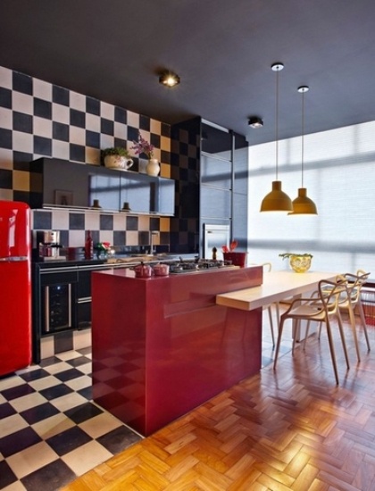 高饱和绝佳色彩混搭 巴西艺术设计感公寓(图)