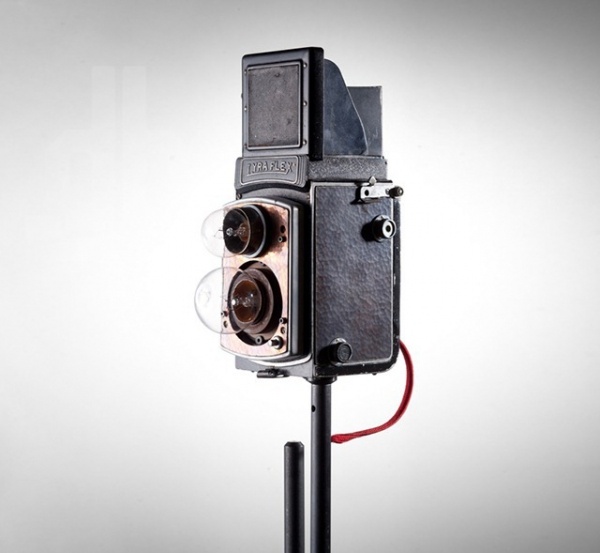 台湾Ystudio：古董相机重生为创意灯具(组图)