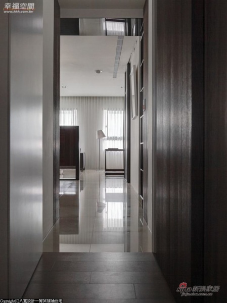 所属作品：【高清】122平令人着迷的舒适生活动线 居室：三居 风格：现代