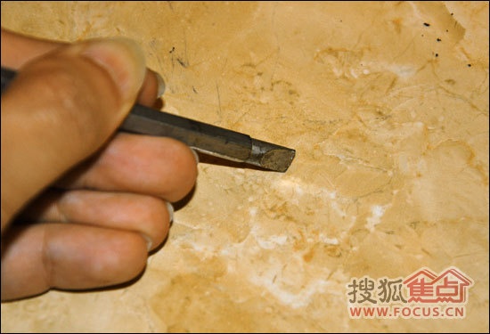 特地埃及米黄瓷砖耐磨性测试