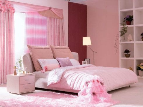 满眼的粉色充满婚房的浪漫感觉。