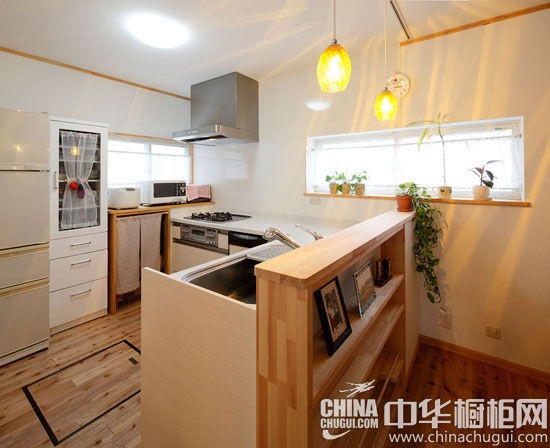 日式风格厨房装修效果图