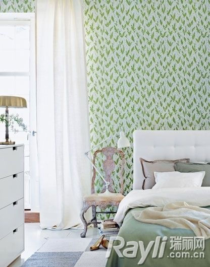 绿色小树叶图案的壁纸　舒雅室