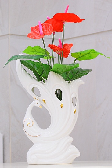 孔雀形状陶瓷花瓶
