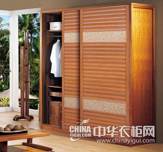 卧室必备管家 大容量实木移门衣柜