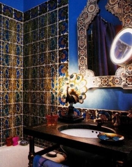 16个卫浴间装饰 撞色的视觉冲击