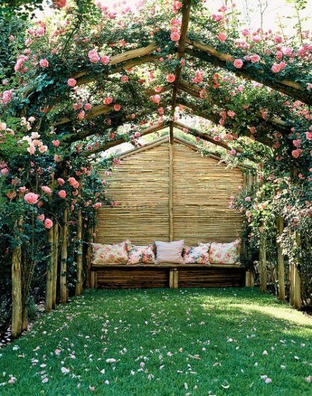 将心事放到一座秘密花园 那些纯美的户外花园设计