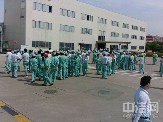 知名卫浴企业TOTO公司降薪引发千人大罢工
