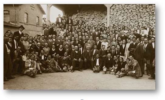 1919年意大利IMOLA陶瓷集团股东全家福