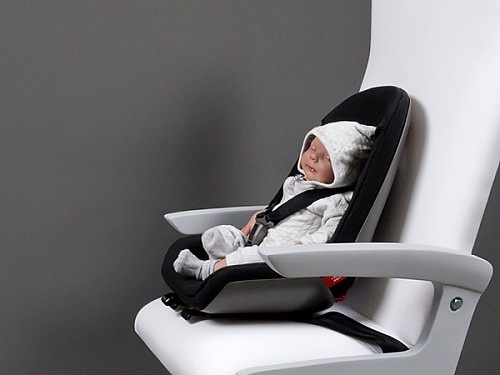 孩子安全最重要 飞机用儿童安全座椅设计(图)