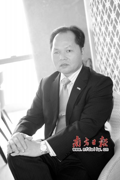 东莞市元宗家具有限公司董事长任作辉。