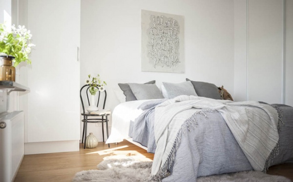 瑞典的轻北欧风公寓：黑白灰的温馨浪漫空间