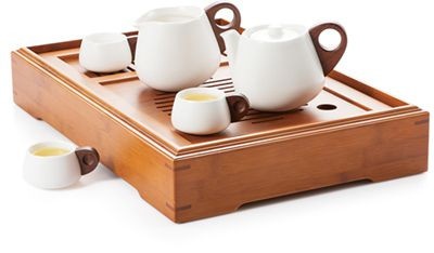 台湾宜龙白居易8入茶具组￥899元每套，另有宜龙系列茶具、配件￥35.9元每件起，茶漏长方大茶盘 长42x宽28cm￥299元每个