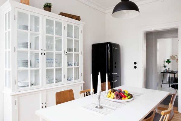 以厨房为重心的79平方米瑞典一居室公寓设计