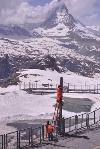 马特洪峰是世界上最发达和最便捷的滑雪场之一