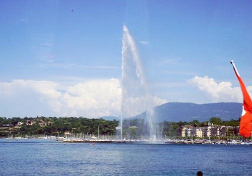 日内瓦喷泉是世界上最大的人工喷泉