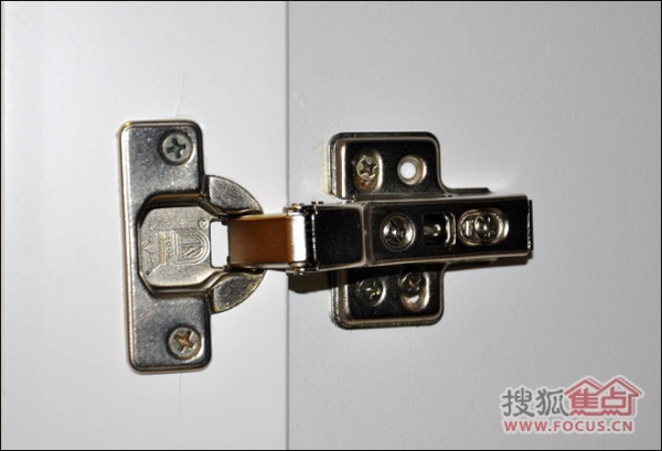 柜门铰链为冠特专用件