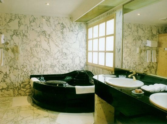 90后喜爱的浴室装修案例 卫浴百种潮流