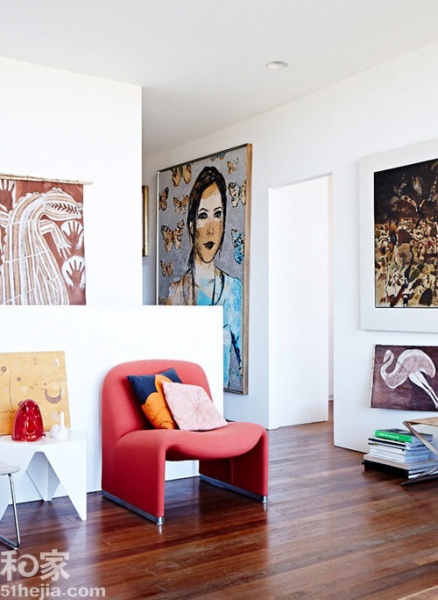 每个生活艺术家都会在家里放一把单人沙发