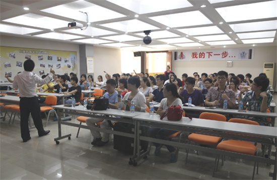华南农业大学师生到仁豪集团参观交流