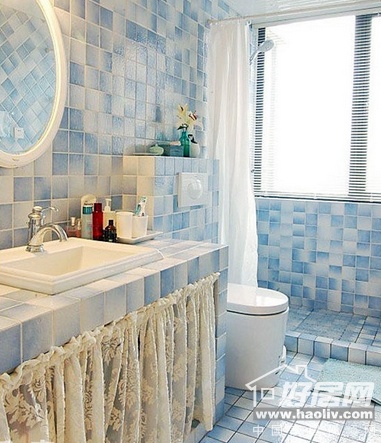 蓝色瓷砖铺贴卫浴间 实现你的海洋梦