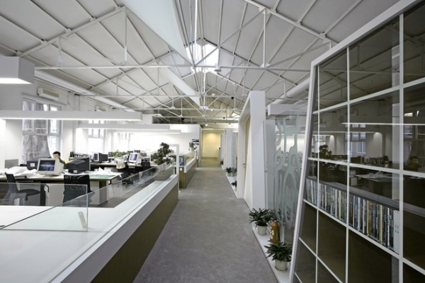 艾迪尔西海办公楼设计 老厂房改建的现代空间