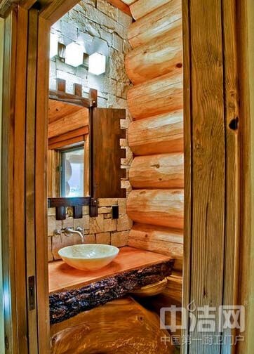 另类卫浴空间设计 回归木系小清新