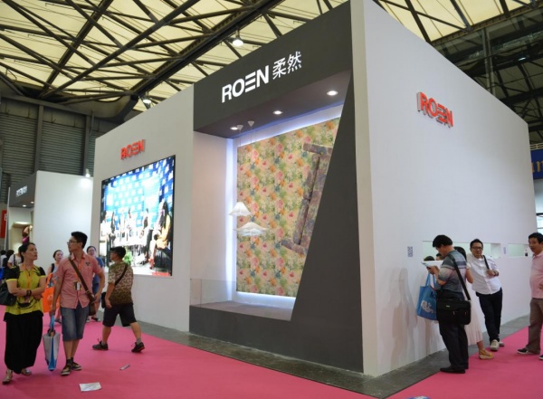 柔然壁纸在上海壁纸展上发布了上千种欧美进口壁纸
