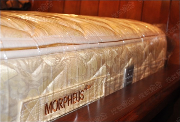 搭配联邦家居“梦斐思”（MORPHEUS）床垫