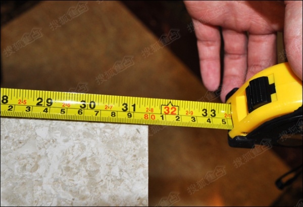 维罗瓷砖兰乔圣菲长度测量约为800mm