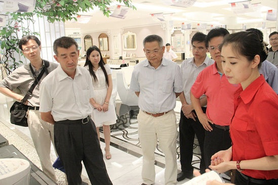 中国质量认证中心专家组考察新明珠集团
