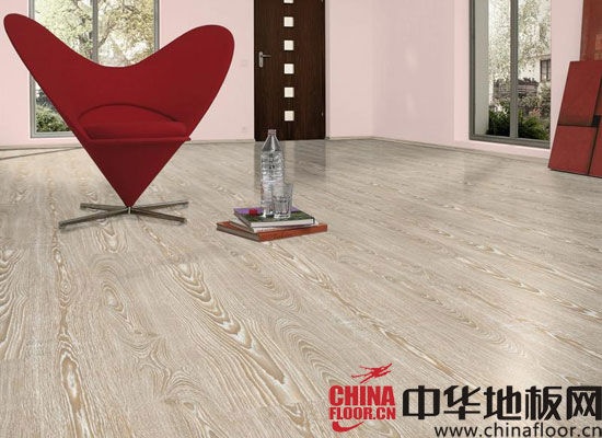 白橡木实木复合地板铺装图