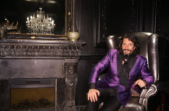 英国设计师 劳伦斯·卢埃林-博文 （LAURENCE LLEWELYN-BOWEN）