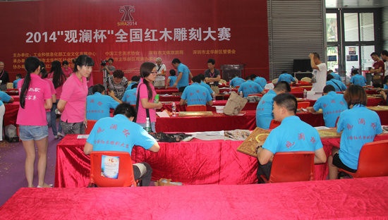 2014中国红木雕刻大赛比赛现场