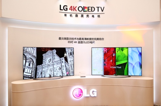 LG 4K曲面OLED电视商场同步开售 无敌画质引发围观赞叹719.png