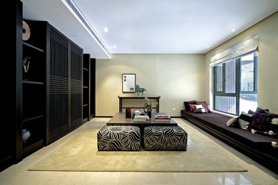 中式家居装修样板房：家居客厅空间设计