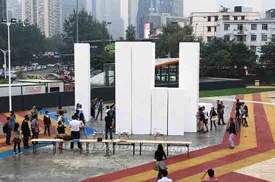 “泡沫的重生”——成都爱盒子（iBOX）创意广场搭建