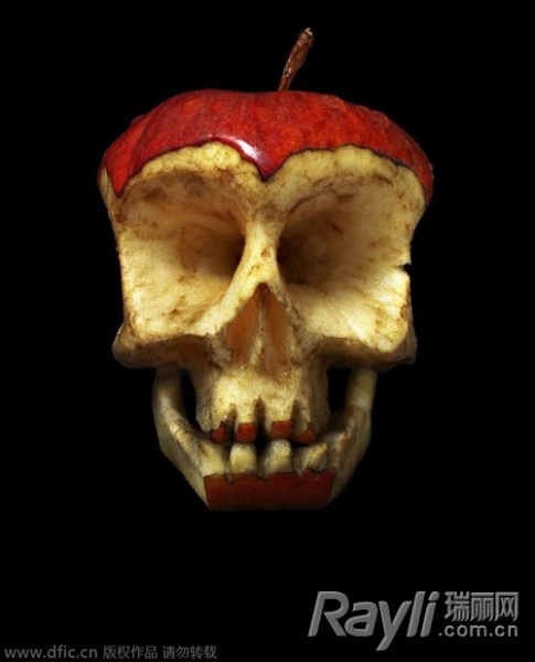 用苹果做的“骷髅”头