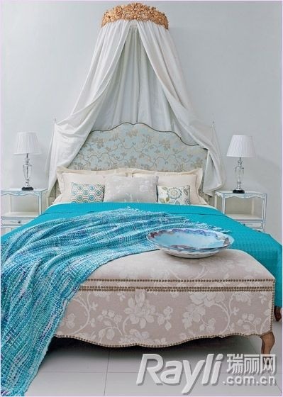 给床上加一款编织盖毯增加丰富质感　