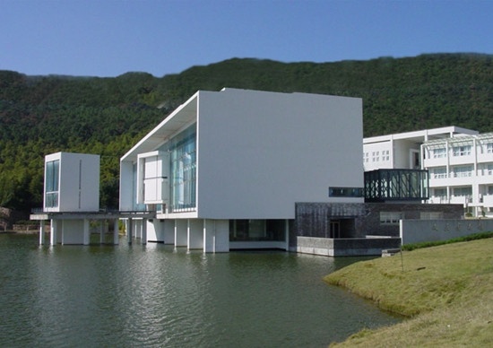 王澍获奖之时的作品：文正学院图书馆，1999-2000，苏州，中国